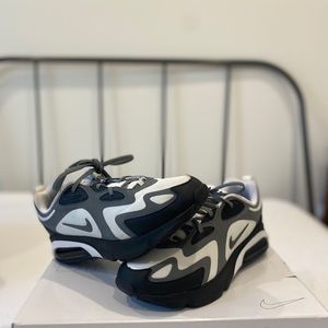 Nike air max 200’s